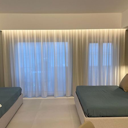 La Finestra Sul Mare Modern Apartment جيارديني ناكسوس المظهر الخارجي الصورة