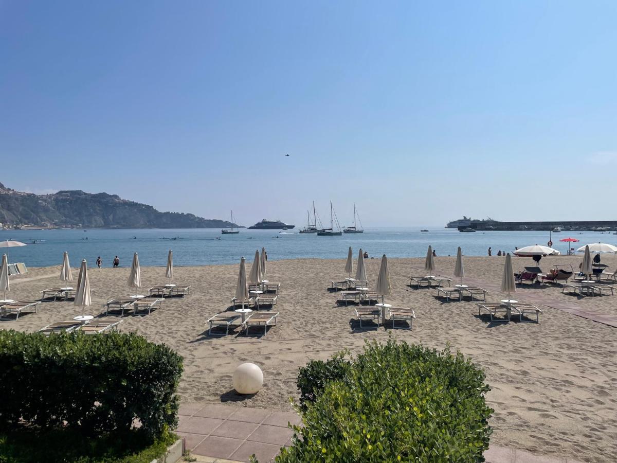 La Finestra Sul Mare Modern Apartment جيارديني ناكسوس المظهر الخارجي الصورة