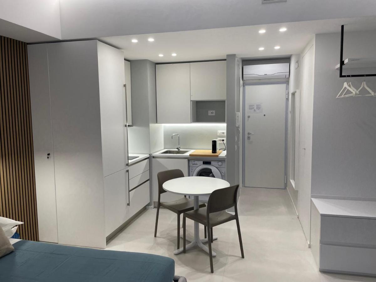 La Finestra Sul Mare Modern Apartment جيارديني ناكسوس المظهر الخارجي الصورة